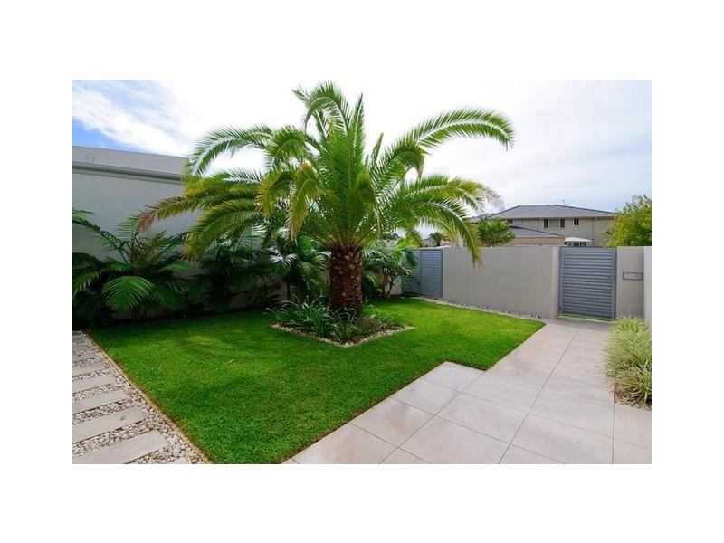 34 East Quay Dr, Biggera Waters QLD 4216
