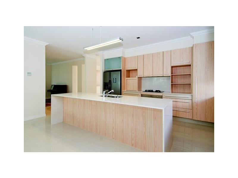 34 East Quay Dr, Biggera Waters QLD 4216