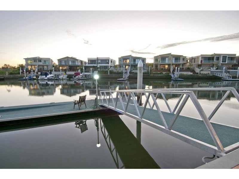 37 South Quay Drive, Biggera Waters QLD 4216