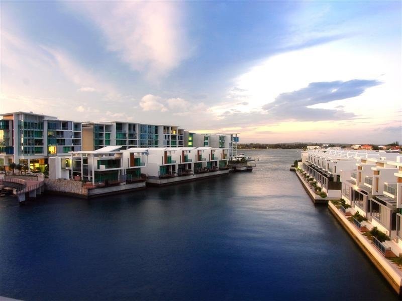 29 Ephraim Island Pde, Paradise Point QLD 4216