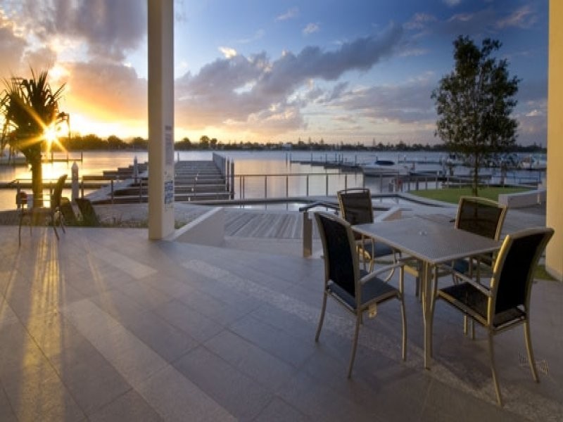 29 Ephraim Island Pde, Paradise Point QLD 4216