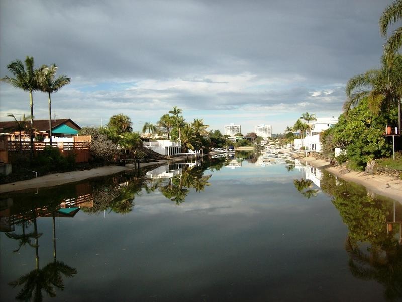 00 T E Peters, Broadbeach Waters QLD 4218