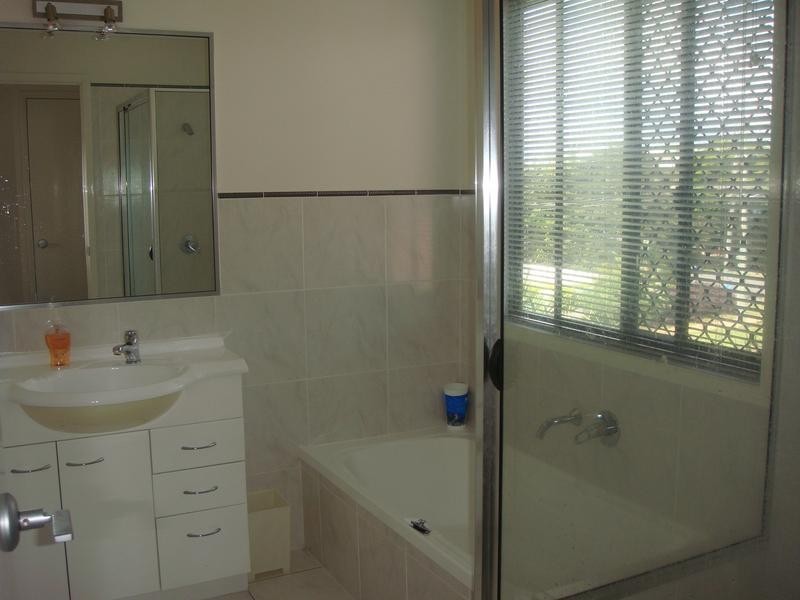 1/5 Taylor St, Biggera Waters QLD 4216