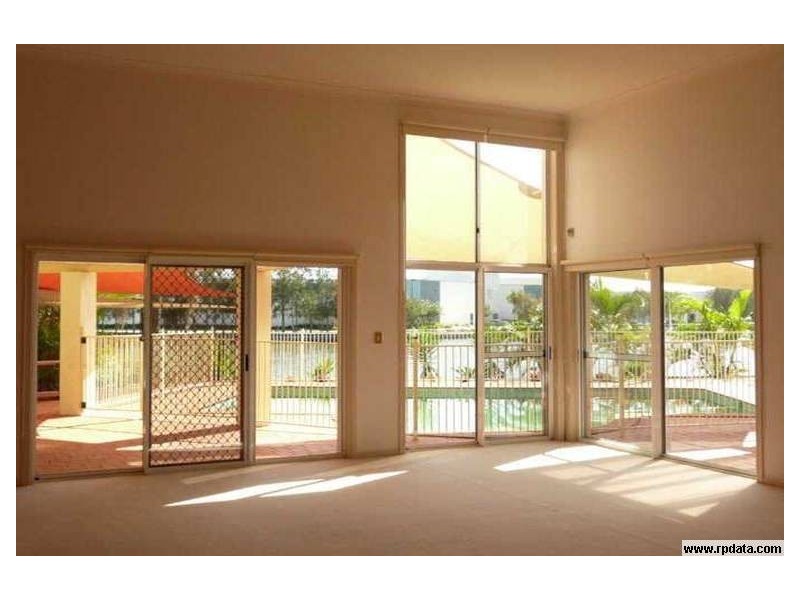 131 Morala, Runaway Bay QLD 4216