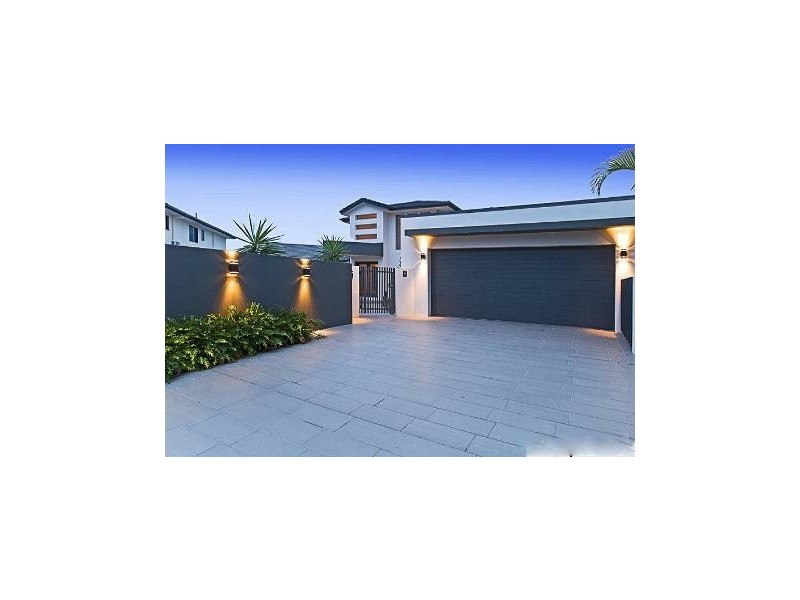 62 Midnight Ct, Runaway Bay QLD 4216