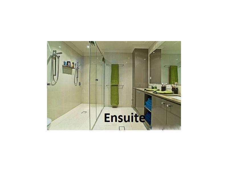 62 Midnight Ct, Runaway Bay QLD 4216