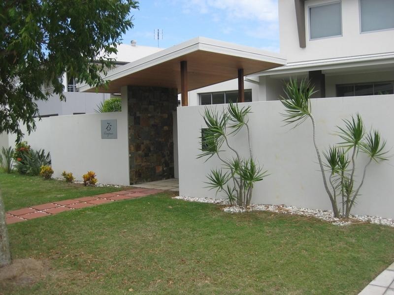 75 Compass Dr, Biggera Waters QLD 4216