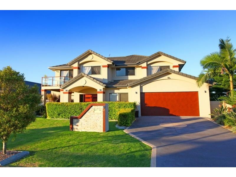 3 Temple Island Dr, Oxenford QLD 4210