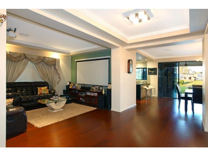 3 Temple Island Dr, Oxenford QLD 4210