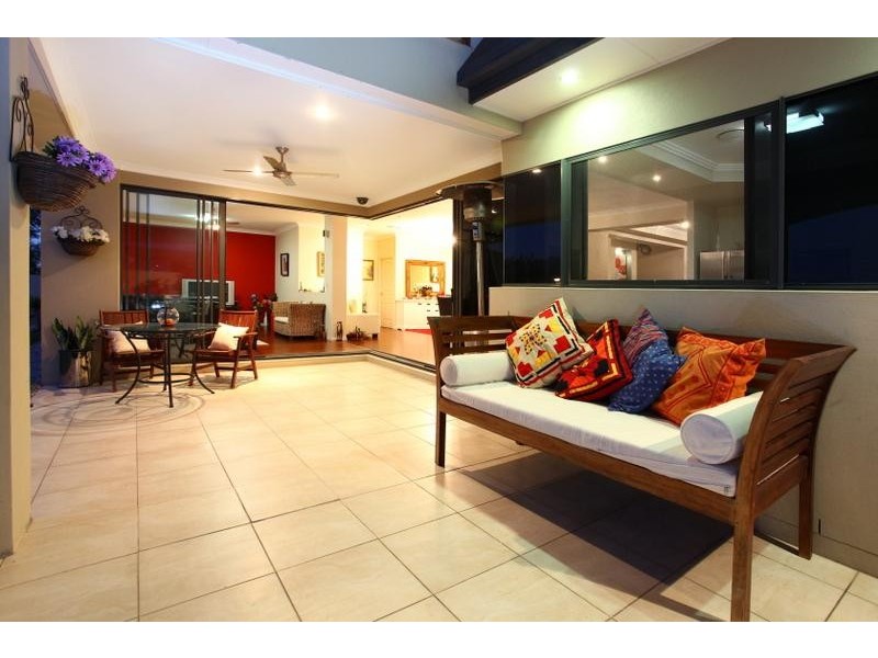 3 Temple Island Dr, Oxenford QLD 4210