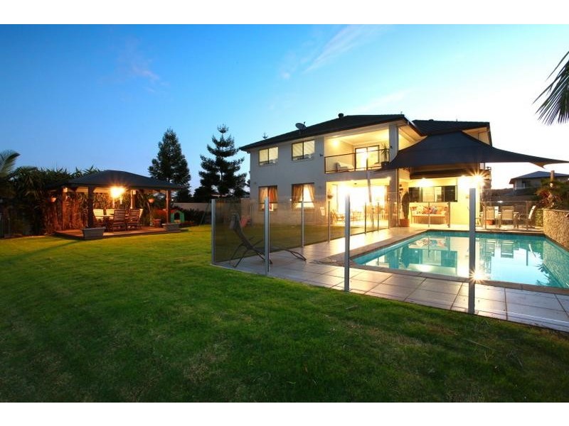 3 Temple Island Dr, Oxenford QLD 4210