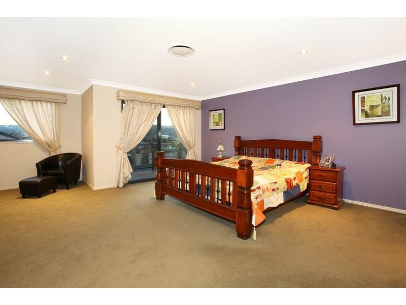 3 Temple Island Dr, Oxenford QLD 4210