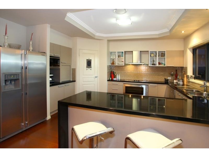 3 Temple Island Dr, Oxenford QLD 4210