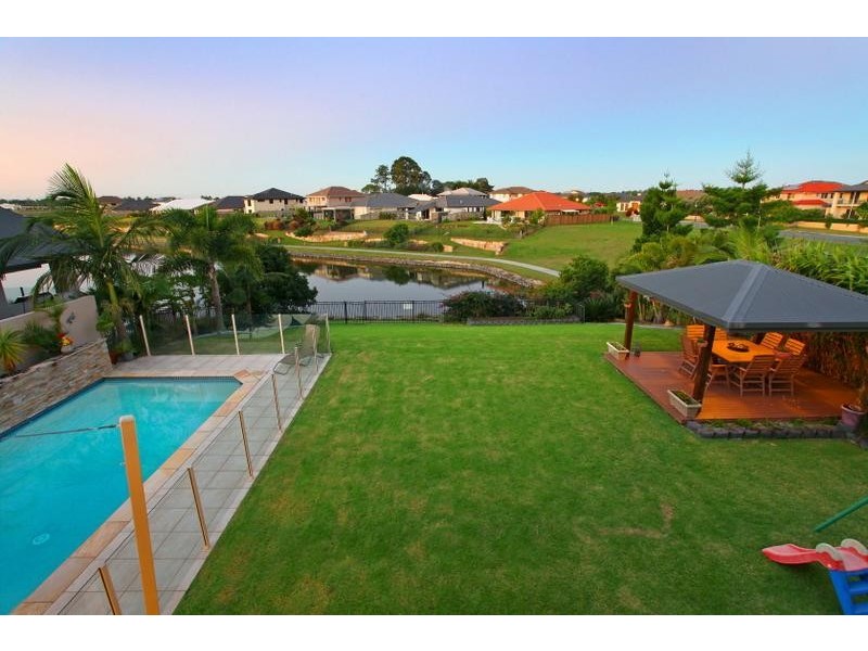 3 Temple Island Dr, Oxenford QLD 4210