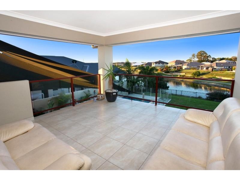 3 Temple Island Dr, Oxenford QLD 4210