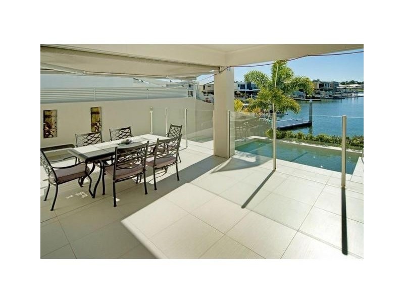 1/25 Compass Dr, Biggera Waters QLD 4216