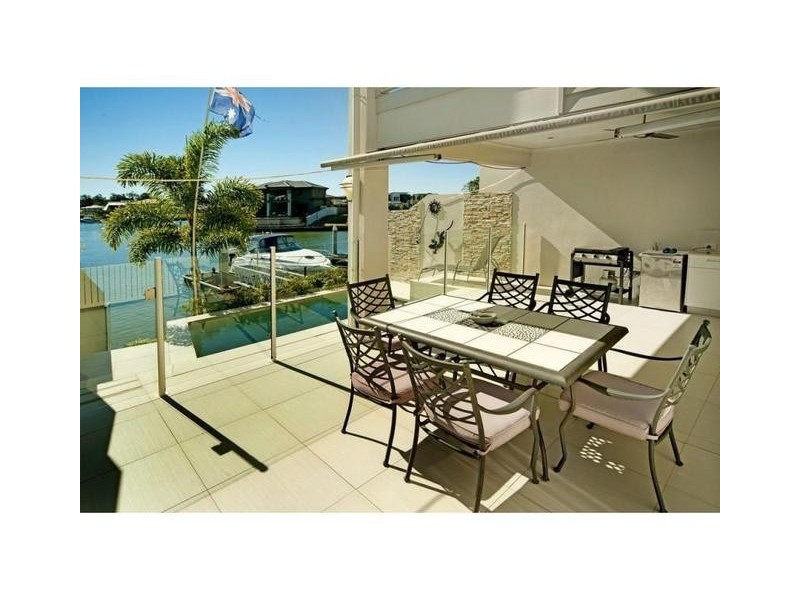 1/25 Compass Dr, Biggera Waters QLD 4216