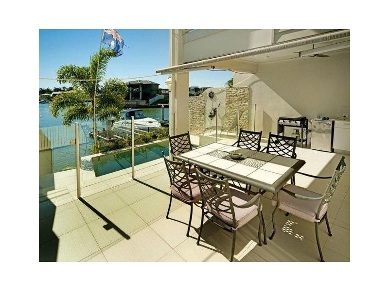 1/25 Compass Dr, Biggera Waters QLD 4216