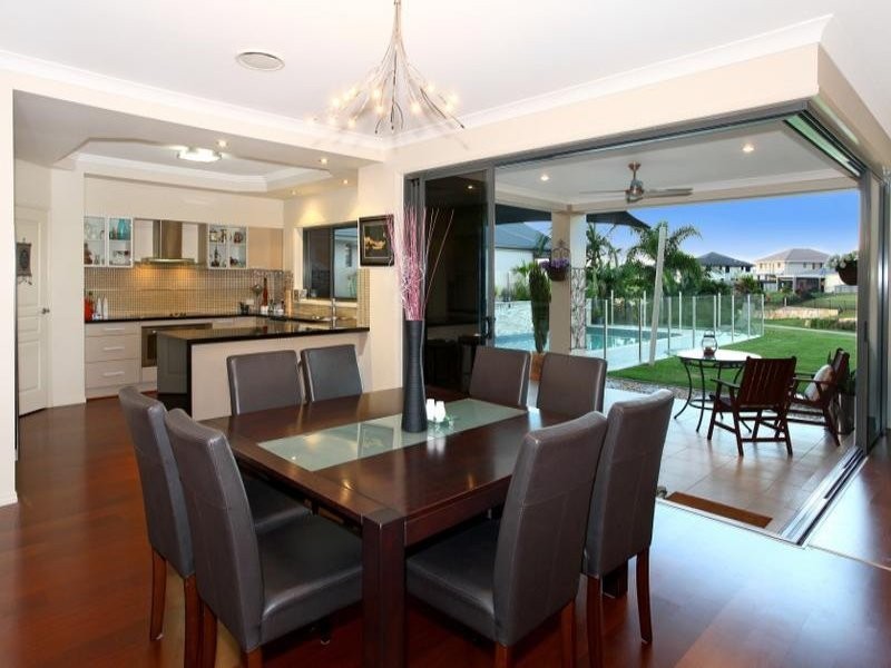 3 Temple Island Dr, Oxenford QLD 4210