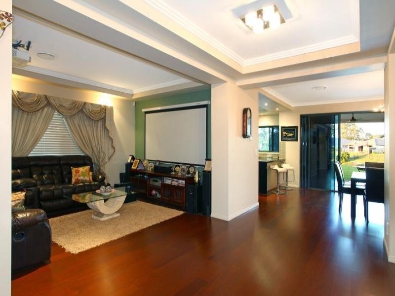 3 Temple Island Dr, Oxenford QLD 4210