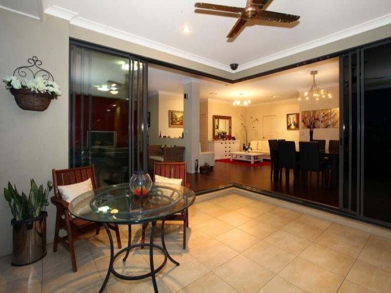 3 Temple Island Dr, Oxenford QLD 4210