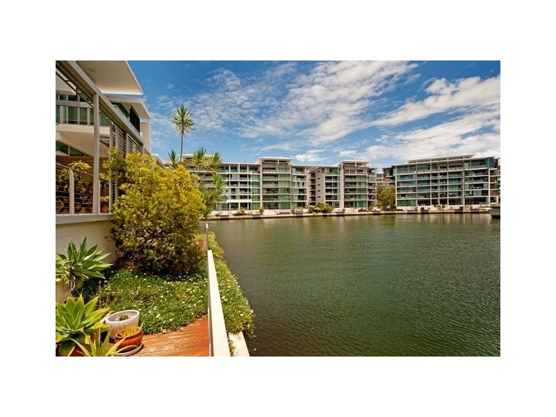 Paradise Point QLD 4216