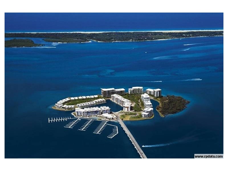 Paradise Point QLD 4216