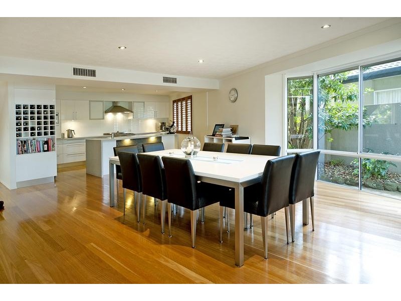 135 Pebble Beach Drive, Runaway Bay QLD 4216