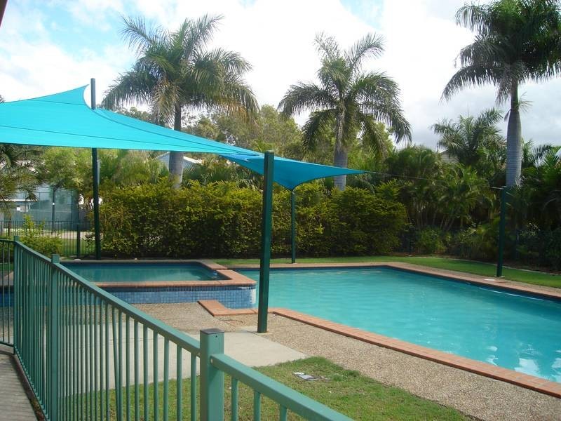 4/643 Pine Ridge Rd, Biggera Waters QLD 4216