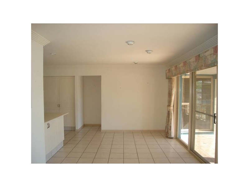 Paradise Point QLD 4216