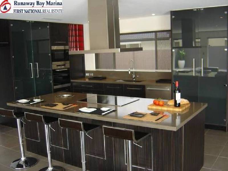 46 Cockleshell Court, Runaway Bay QLD 4216