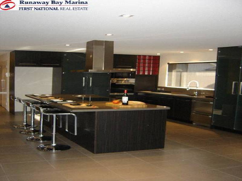 46 Cockleshell Court, Runaway Bay QLD 4216