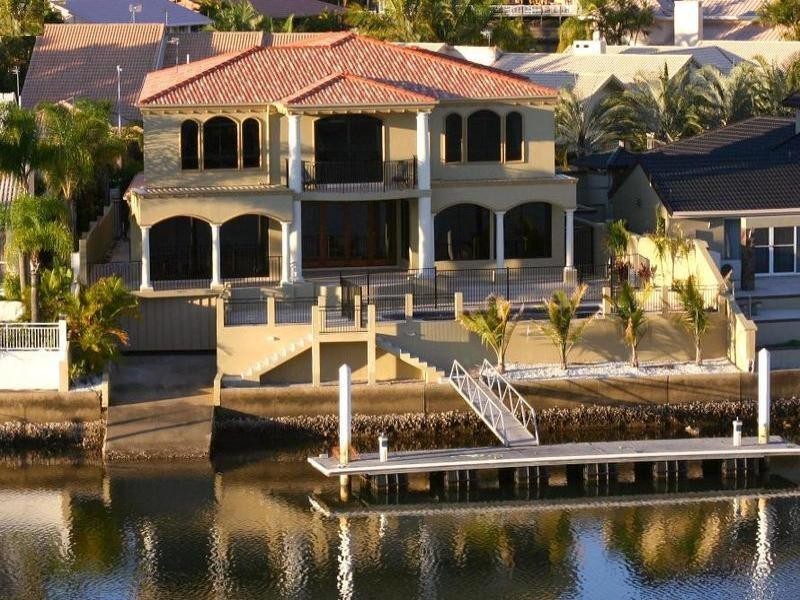 41 Cockleshell Court, Runaway Bay QLD 4216