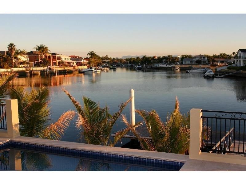 41 Cockleshell Court, Runaway Bay QLD 4216