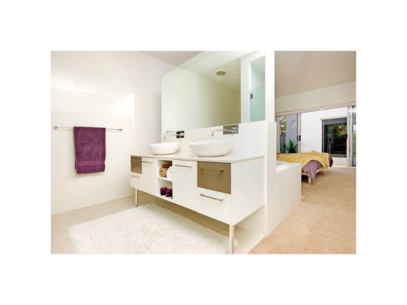 Runaway Bay QLD 4216