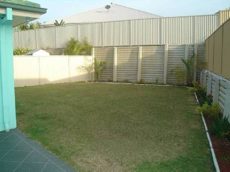 Whitewood Place, Parkwood QLD 4214