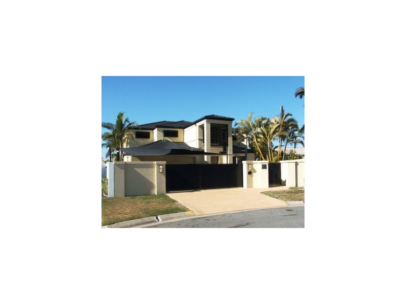 Saltbreeze Court, Runaway Bay QLD 4216