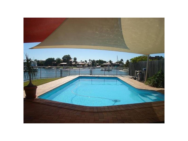 Shute Court, Paradise Point QLD 4216