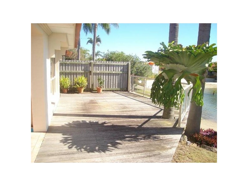 Shute Court, Paradise Point QLD 4216