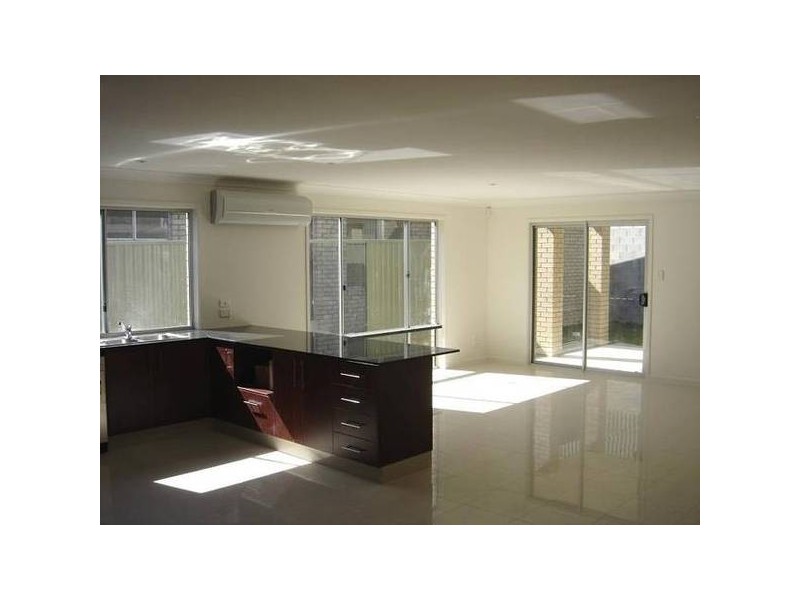 16 Yulia Street, Coombabah QLD 4216