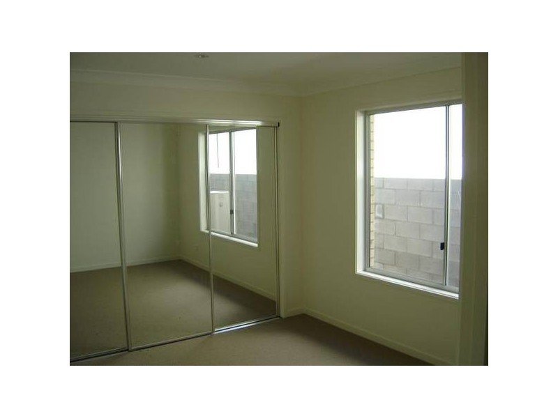 16 Yulia Street, Coombabah QLD 4216