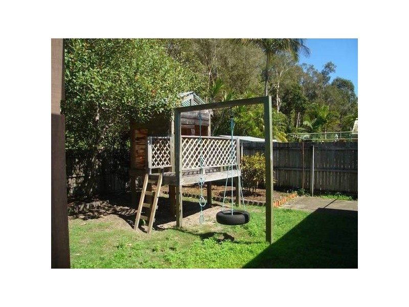 100 Columbus Drive, Hollywell QLD 4216