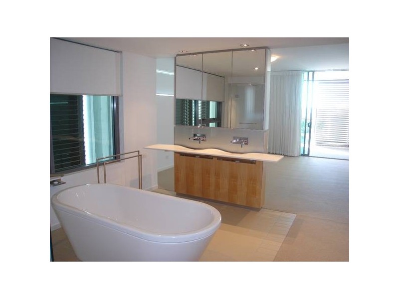 5301/ The Inlet, Ephraim Island, Paradise Point QLD 4216