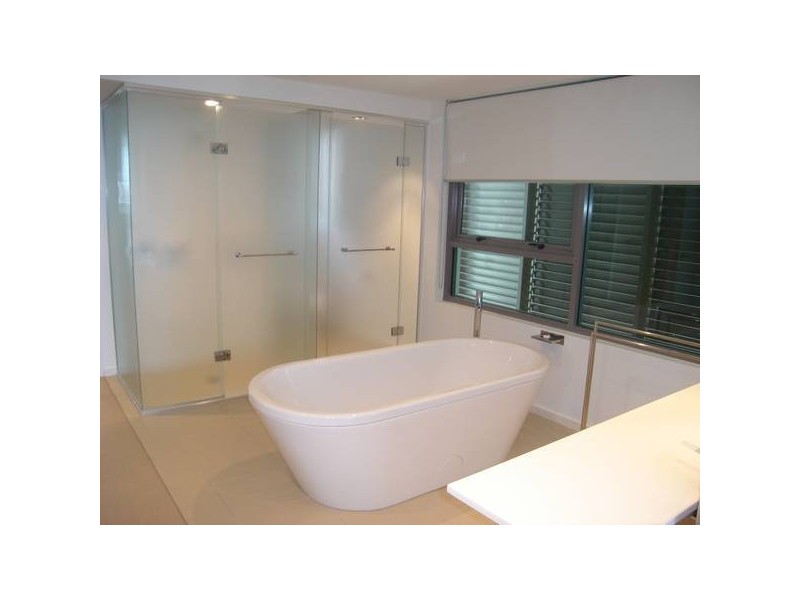 5301/ The Inlet, Ephraim Island, Paradise Point QLD 4216