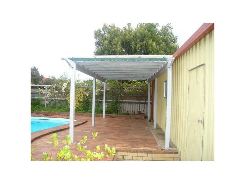 18 Scoter Avenue, Paradise Point QLD 4216