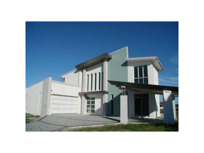 Sovereign Islands QLD 4216