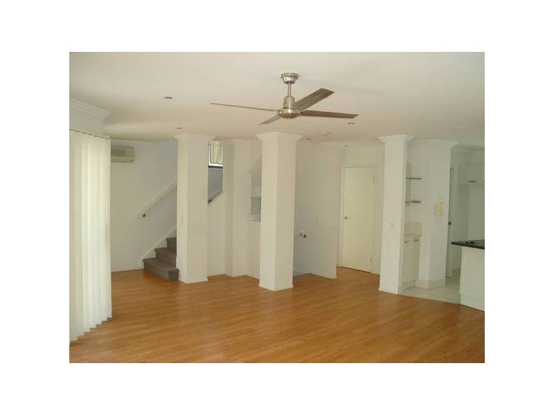 3/5 Taylor Street, Biggera Waters QLD 4216