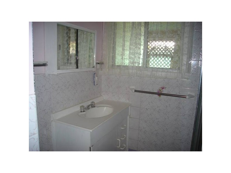 16 Muscovey Avenue, Paradise Point QLD 4216