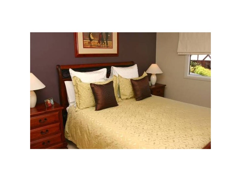 105 Pebble Beach Drive, Runaway Bay QLD 4216