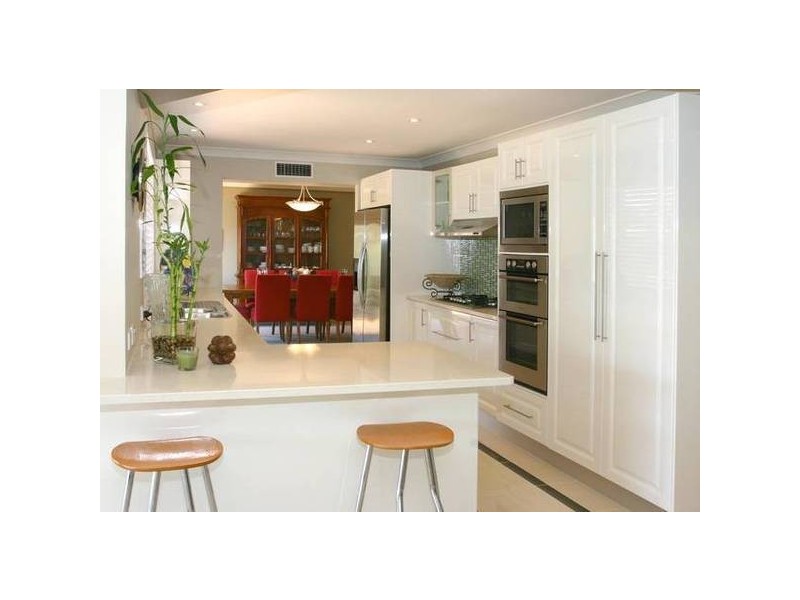105 Pebble Beach Drive, Runaway Bay QLD 4216